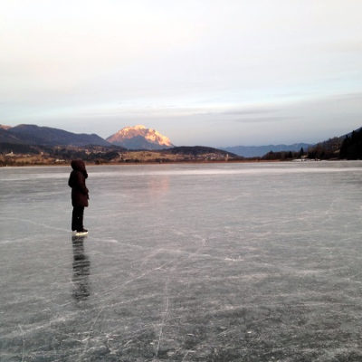 jazda na lyzwach w Alpach